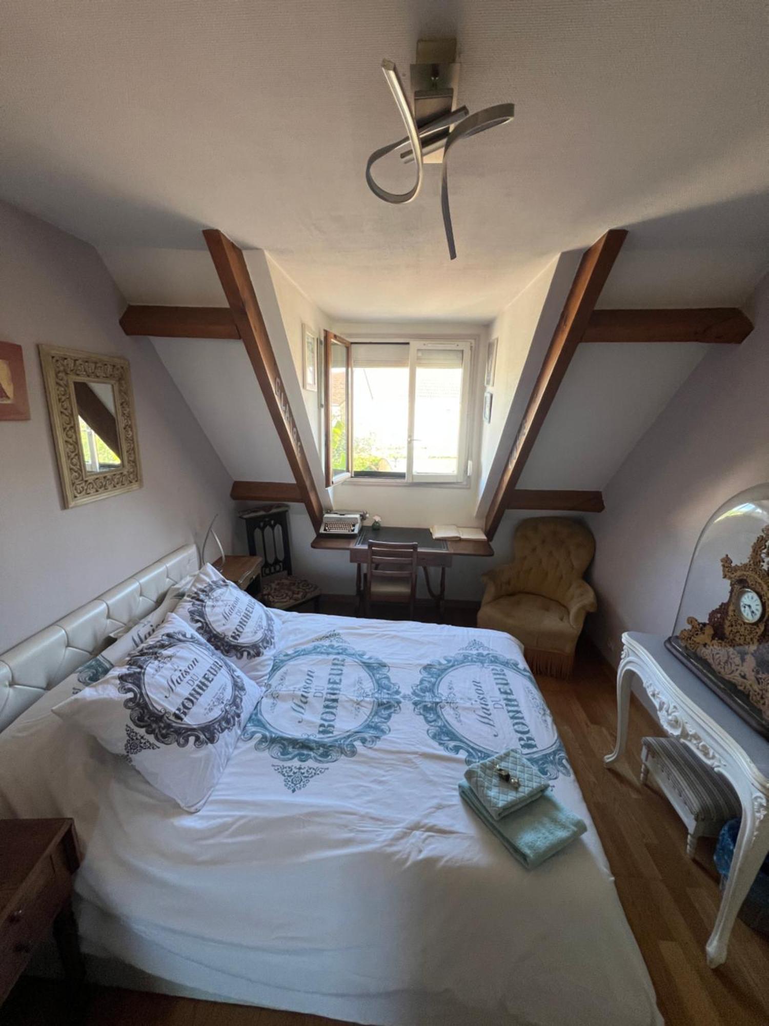 La Maison Du Bonheur Saintry-sur-Seine エクステリア 写真